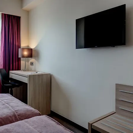 Szálloda Vip Berna 3*